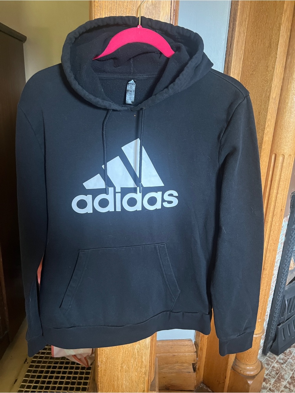Women’s medium adidas sweatshirt hoodie